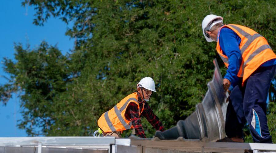 Professional residential roofers in Macomb, MI